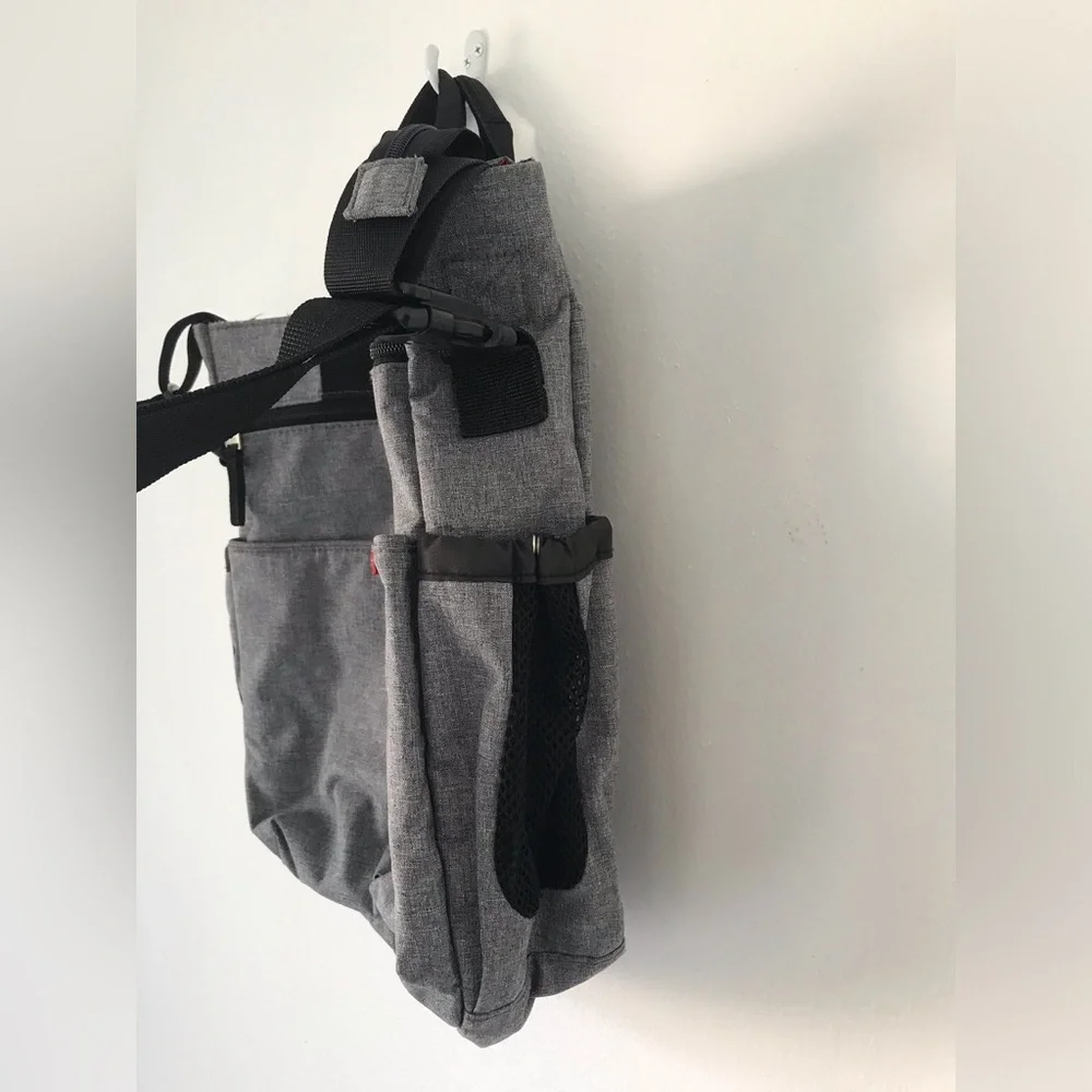 Skip Hop gray baby messenger diaper bag